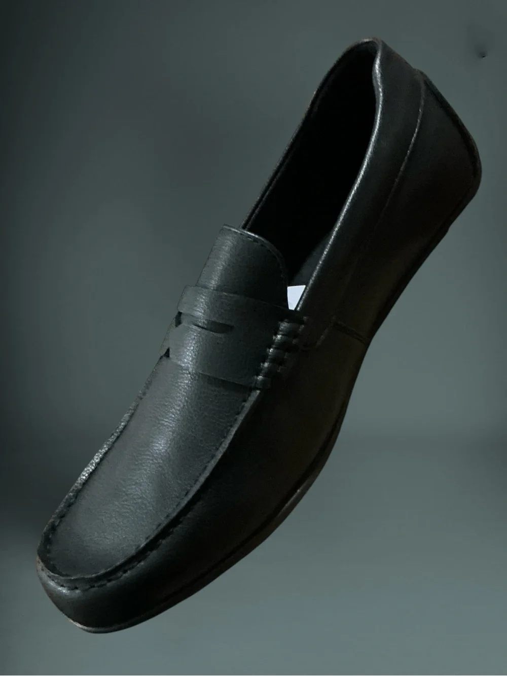 Classic Black Leather Men’s Penny Loafers